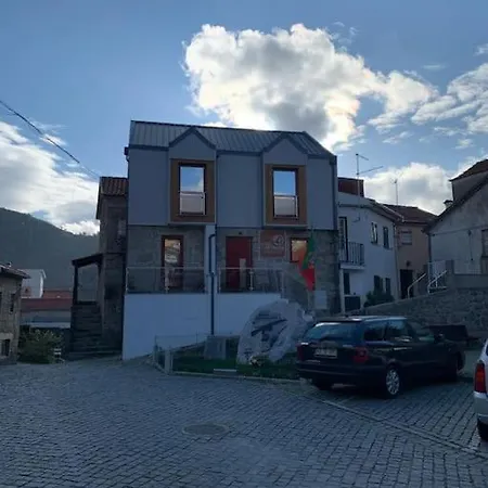 Casa Da Carvalha - *